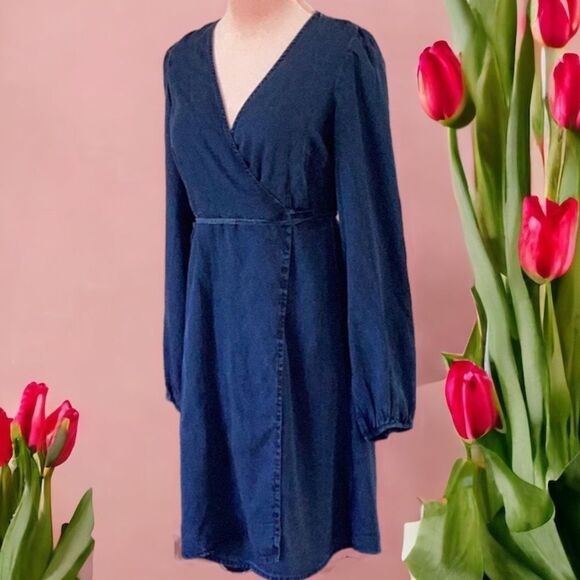 OLD NAVY NWT WRAP DRESS DENIM BLUE SIZE EXTRA SMALL - Picture 1 of 6